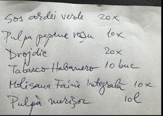 Comandă de restaurant scrisă de mână, trimisă prin WhatsApp